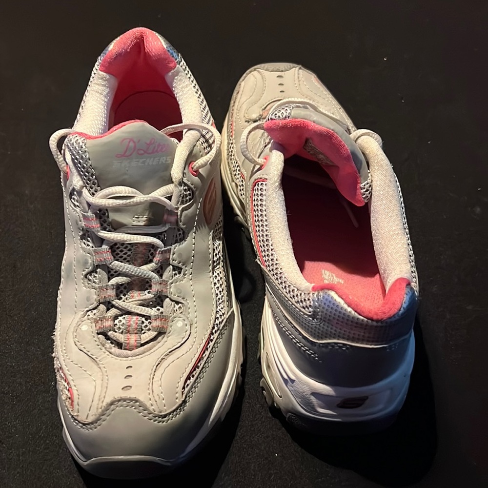 Skechers White /Pink/Gray D lites Size 7
